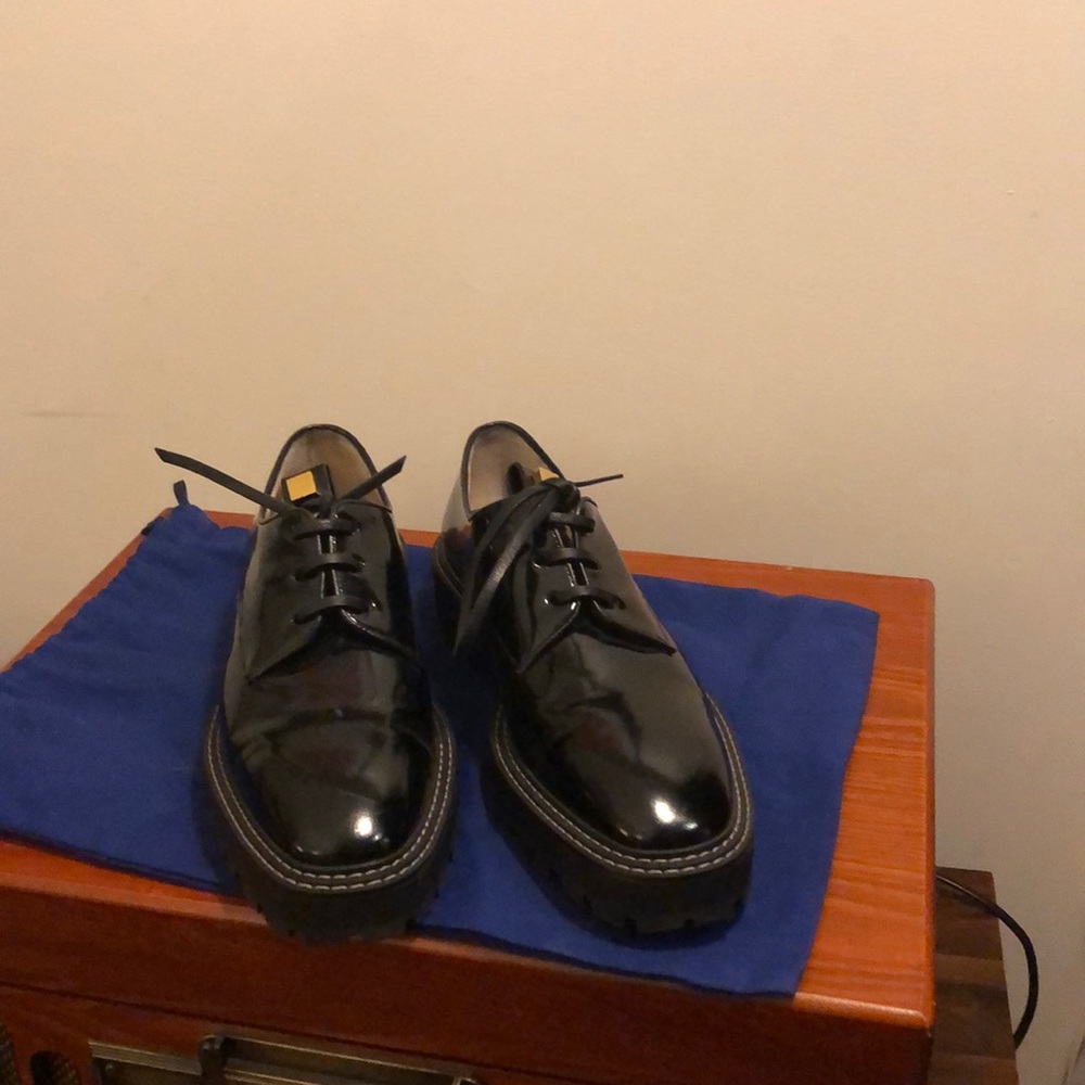 Stuart Weitzman Lace Up Jesper Oxford Platform